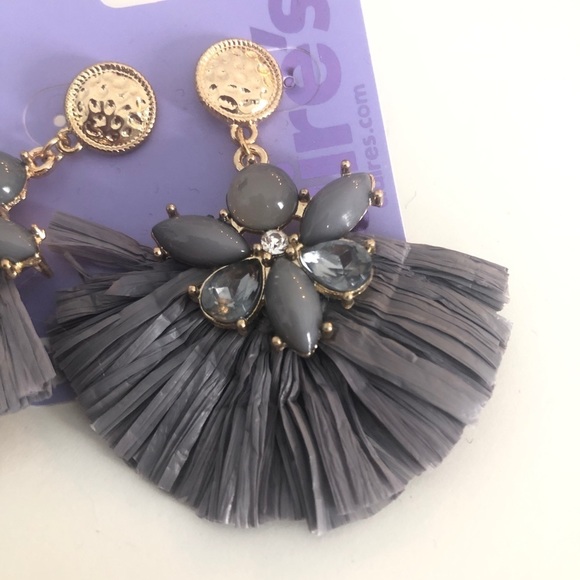 Claire's Raffia 2" Fan Drop Earring - Gray - Picture 2 of 4